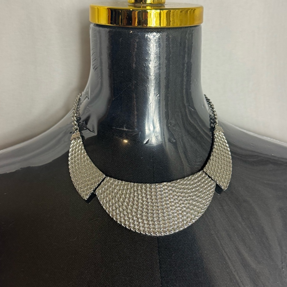 Elegant Silver Necklace chunky effortless Fashion